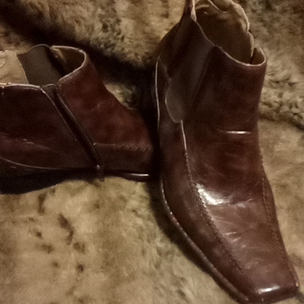 Brown leather ankle boots ,Steve Madden lightly